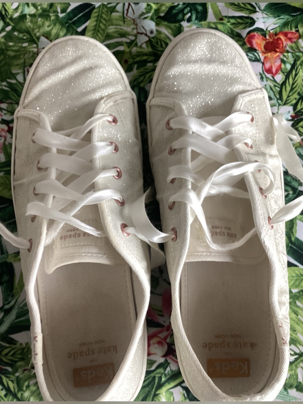 Children’s Kate Spade Keds cream Glitter Lace-Up Sneakers w/ rose gold eyelets - Picture 4 of 8